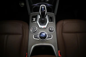 image du véhicule ALFA ROMEO Stelvio 2.0 Q4 280 Ti