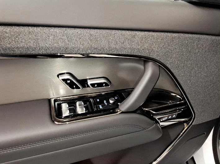 Fahrzeugbild LAND ROVER RANGE ROVER SPORT