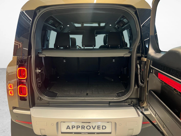 Fahrzeugbild LAND ROVER DEFENDER