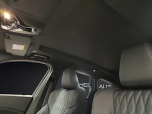 BMW X1 23d xDrive paddles