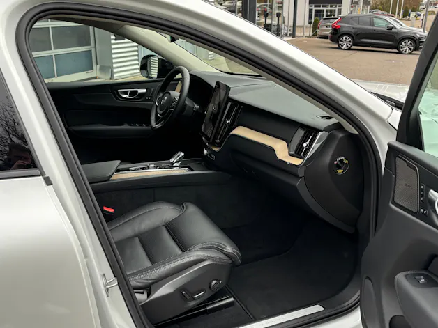 Volvo XC60 2.0 T8 TE Plus Dark eAWD