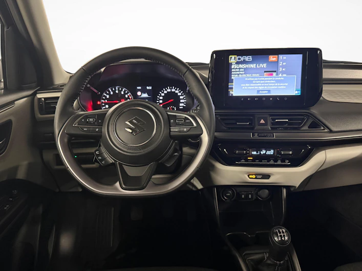 Fahrzeugbild SUZUKI SWIFT