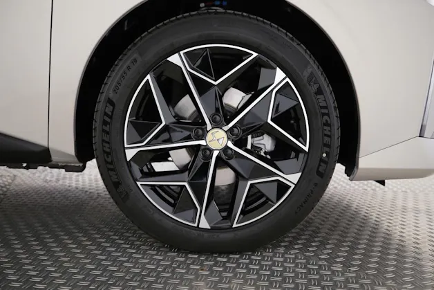 DS Automobiles 1.2 Hybrid Jules Verne