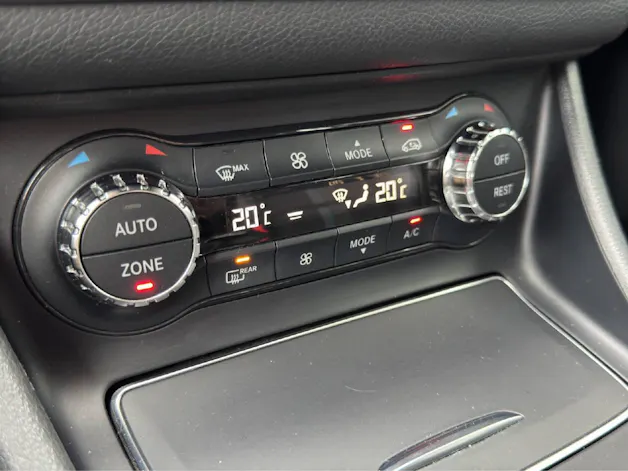 Mercedes-Benz CLA 200 Night Star