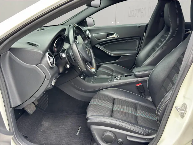 Mercedes-Benz CLA 200 Night Star