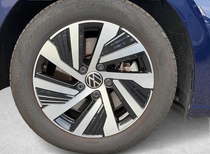 immagine del veicolo VW GOLF