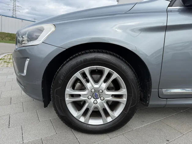 Volvo XC60 2.4 D5 Summum AWD S/S