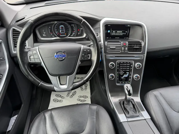 Volvo XC60 2.4 D5 Summum AWD S/S