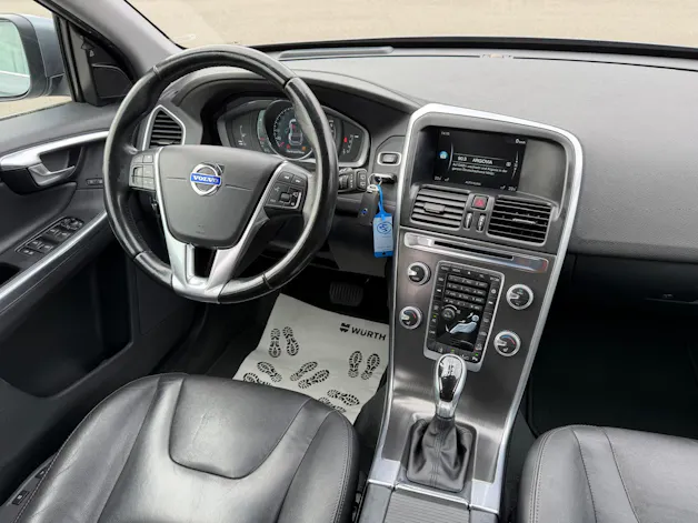 Volvo XC60 2.4 D5 Summum AWD S/S