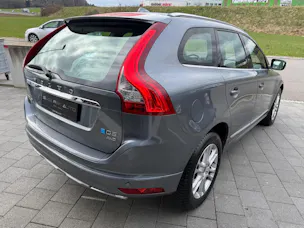 Volvo XC60 2.4 D5 Summum AWD S/S