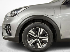 https://vehicle.imgix.net/4233575/967f5ea2-64ee-40bc-b61e-8e0158b91d32.jpg