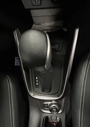 Suzuki Vitara 1.4 T Sakura Top Hybrid 4x4