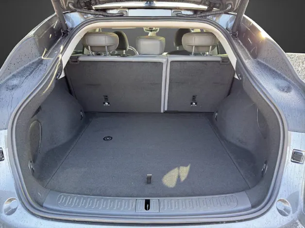 MG IM6 100 kWh Performance 20 4WD