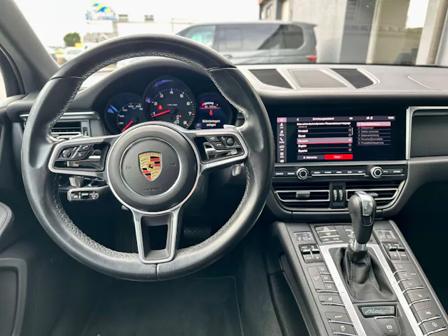 Porsche Macan PDK