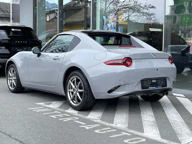Mazda MX-5 RF Skyactiv-G 132 Exclusive-line
