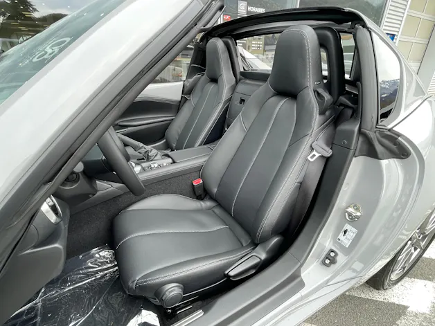 Mazda MX-5 RF Skyactiv-G 132 Exclusive-line