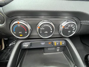 Mazda MX-5 RF Skyactiv-G 132 Exclusive-line