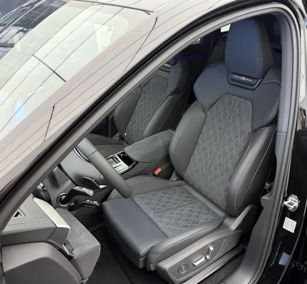 Audi SQ6 e-tron quattro