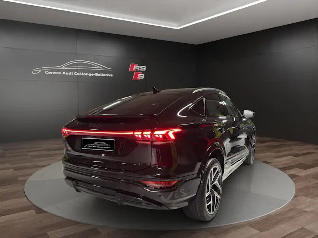 Audi SQ6 Sportback e-tron quattro