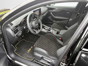 Audi RS4 Avant 25 year edition quattro tiptronic