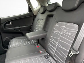 https://vehicle.imgix.net/4233939/10ae525b-2e67-4a9c-9822-568f8f90e806.jpg