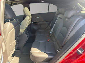 https://vehicle.imgix.net/4233944/1b7f9000-f16f-4943-8762-3ed022cb9616.jpg
