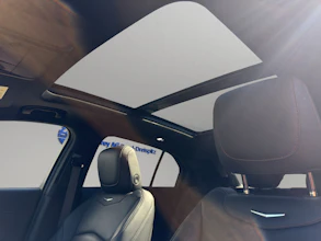 https://vehicle.imgix.net/4233944/df243250-ff28-440f-8d00-5e98cbcdc1dc.jpg