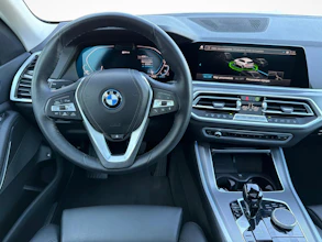 https://vehicle.imgix.net/4233947/74eac4c7-d34a-4afb-813f-d05777d3a951.jpg
