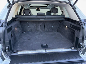 https://vehicle.imgix.net/4233947/fe38452a-0592-40fe-a14d-af64e34aa485.jpg