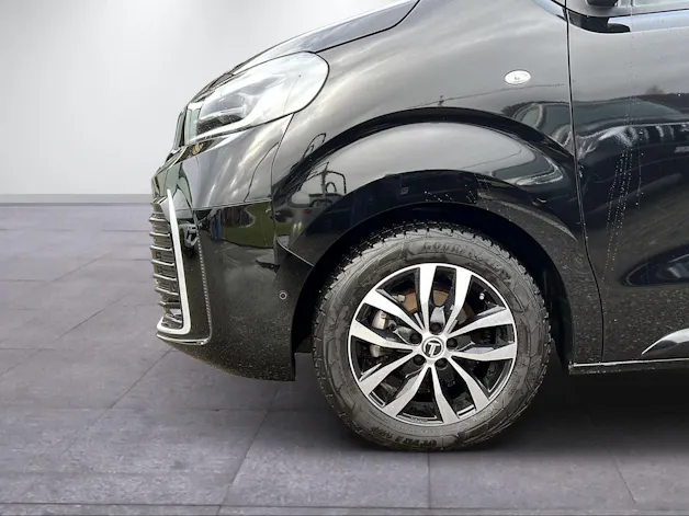 Toyota PROACE Verso L1 2.0 D Trend