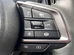 Subaru Crosstrek 2.0i e-Boxer Swiss Plus