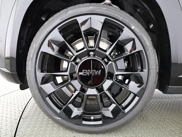 BMW XM 50e Plug-in Hybrid