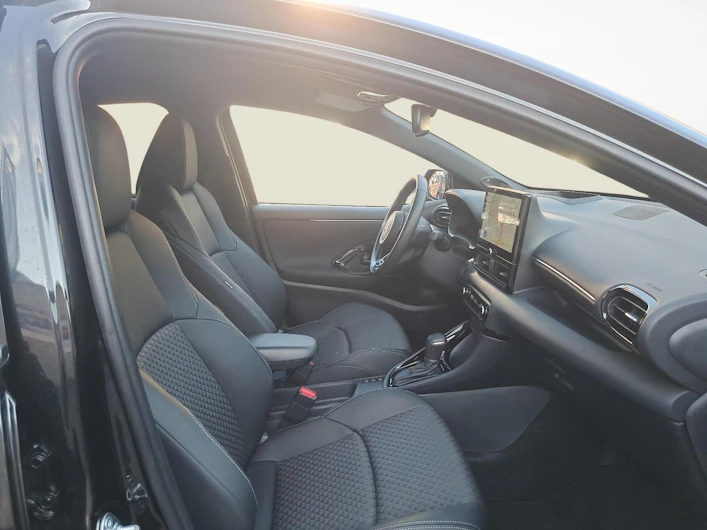 Fahrzeugbild TOYOTA YARIS