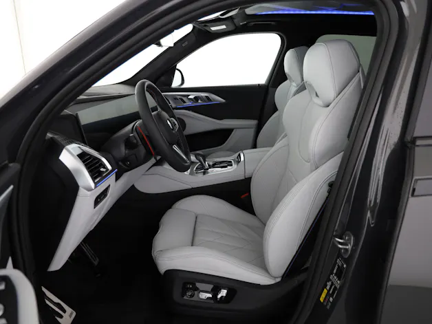 BMW XM 50e Plug-in Hybrid