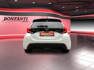 Toyota Yaris 1.5 VVT-i HSD Trend