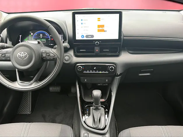Toyota Yaris 1.5 VVT-i HSD Trend