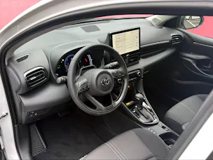 Toyota Yaris 1.5 VVT-i HSD Trend