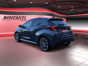 Toyota Yaris 1.5 VVT-i HSD Trend