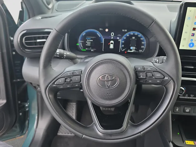 Toyota Yaris Cross 1.5 VVT-i HSD Premium AWD-i