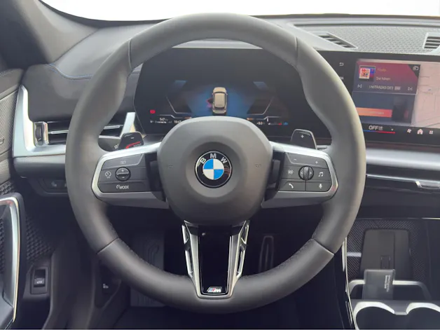 BMW X1 20d xDrive paddles