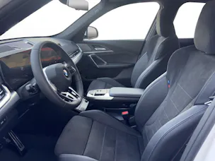BMW X1 20d xDrive paddles