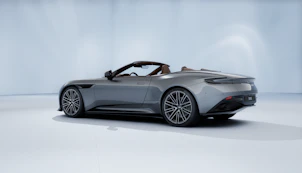 Fahrzeugbild ASTON MARTIN DB12 Volante 4.0 V8 Bi-Turbo