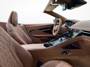 https://vehicle.imgix.net/4234219/b972093a-54aa-4646-91c2-1f01535ead36.jpg