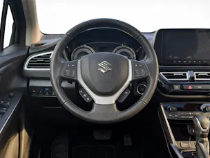 Suzuki S-Cross 1.5 Compact Top Hybrid 4x4