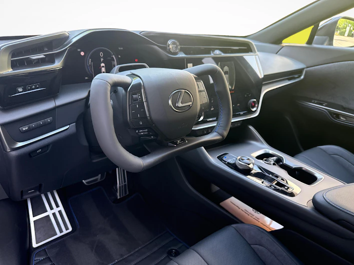 image du véhicule LEXUS RZ