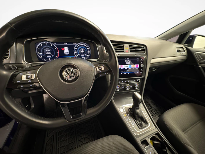 Fahrzeugbild VW GOLF
