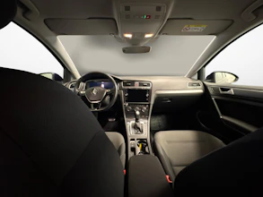 https://vehicle.imgix.net/4234409/c6b48b05-dcb7-46f0-9746-6efcef7f6df8.jpg
