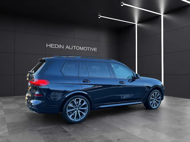 BMW X7 M50i