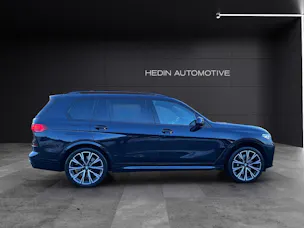 BMW X7 M50i