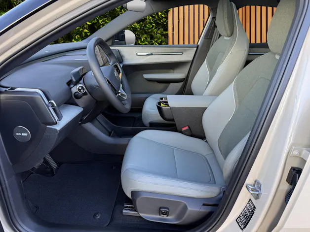 Volvo EX30 CC E60 Twin Performance AWD